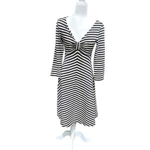 Kate Spade Tullia Dress Black/ Cream Size M Striped 3/4 Sleeve